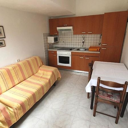 Apartments Dora Banjol Exterior photo