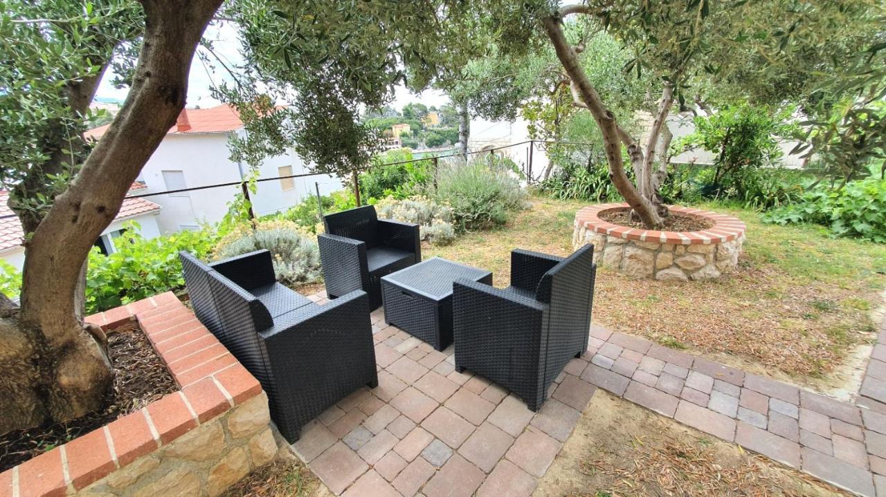 Apartments Dora Banjol Exterior photo