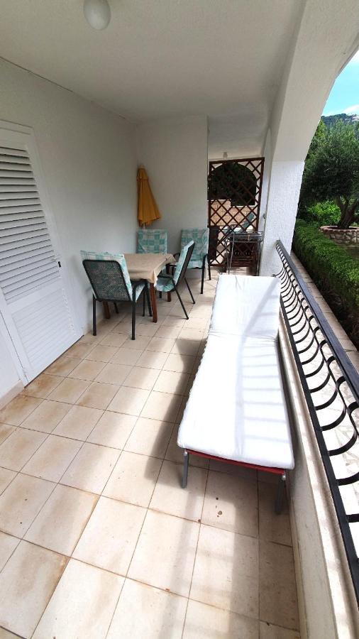 Apartments Dora Banjol Exterior photo