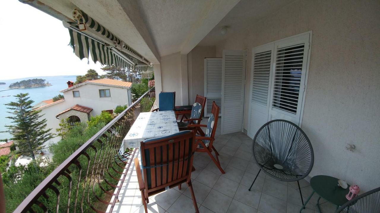 Apartments Dora Banjol Exterior photo