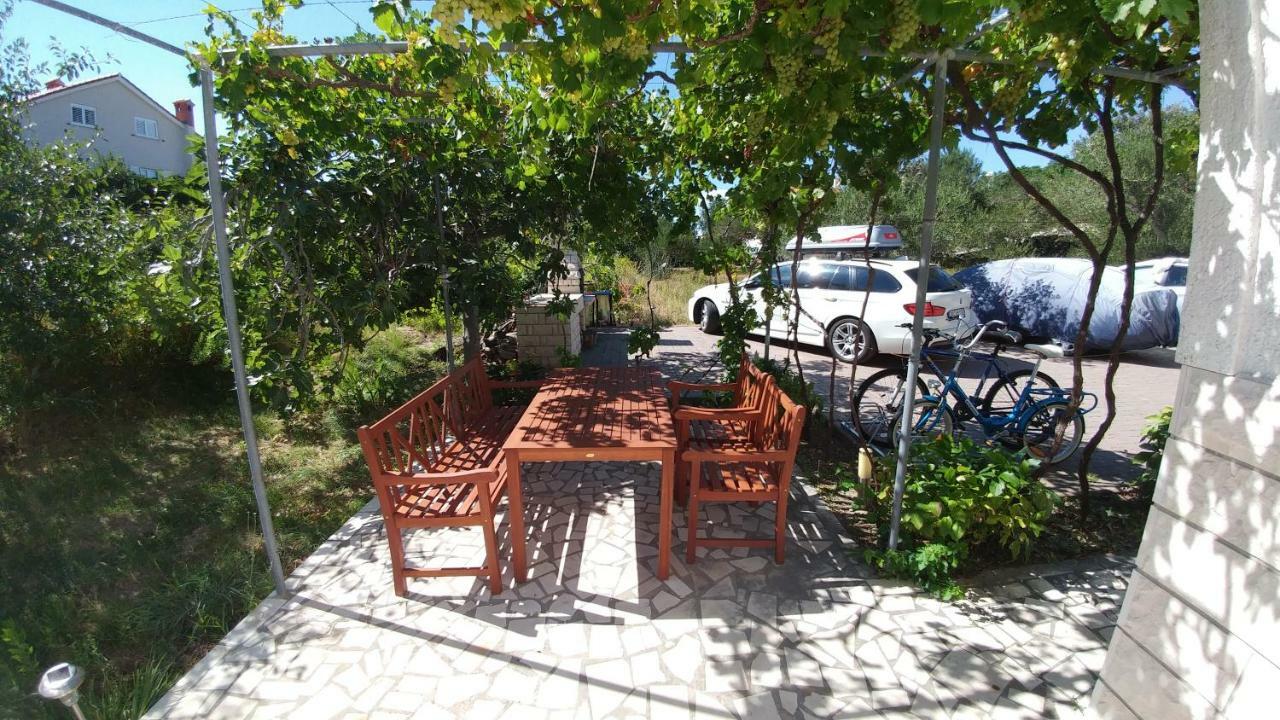 Apartments Dora Banjol Exterior photo